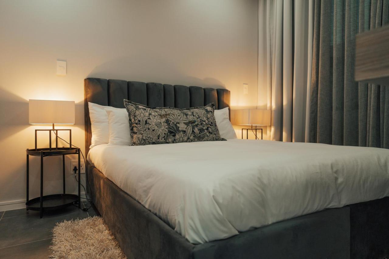 Reserved Suites Illovo Johannesburg Kültér fotó
