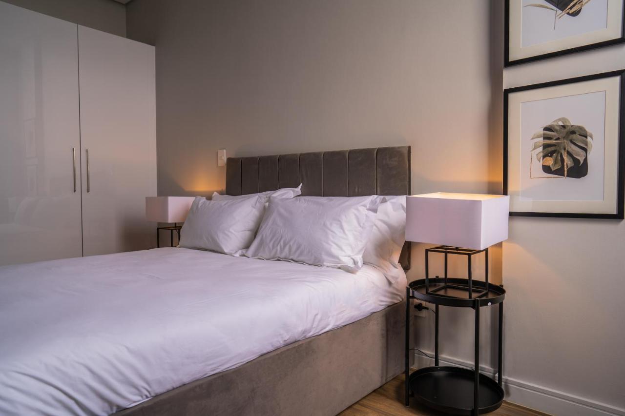 Reserved Suites Illovo Johannesburg Kültér fotó