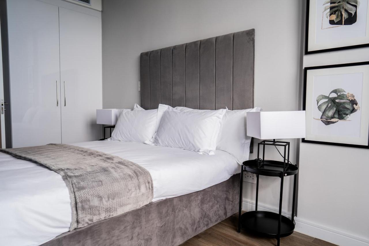 Reserved Suites Illovo Johannesburg Kültér fotó