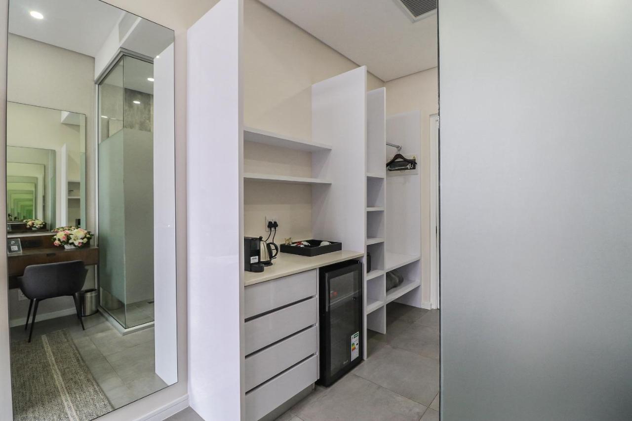 Reserved Suites Illovo Johannesburg Kültér fotó