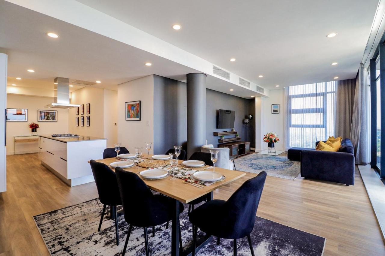 Reserved Suites Illovo Johannesburg Kültér fotó